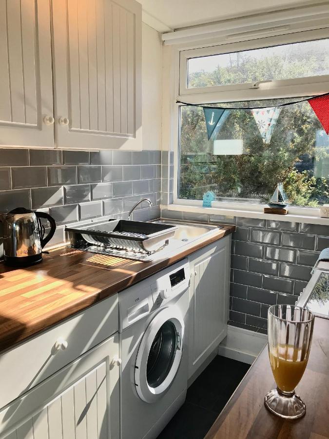 Wight Waves Holidays Chalet