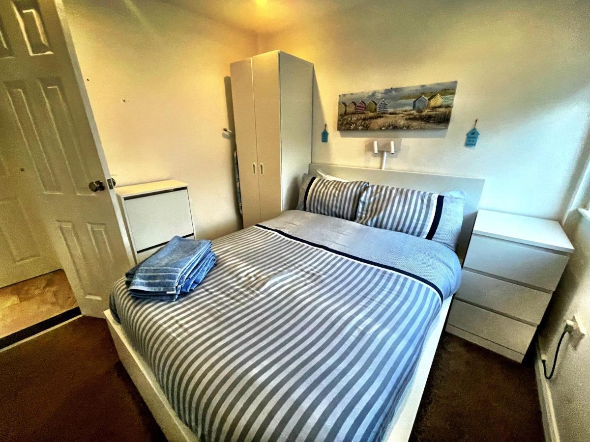 Chalet Wight Waves Holidays Sandown