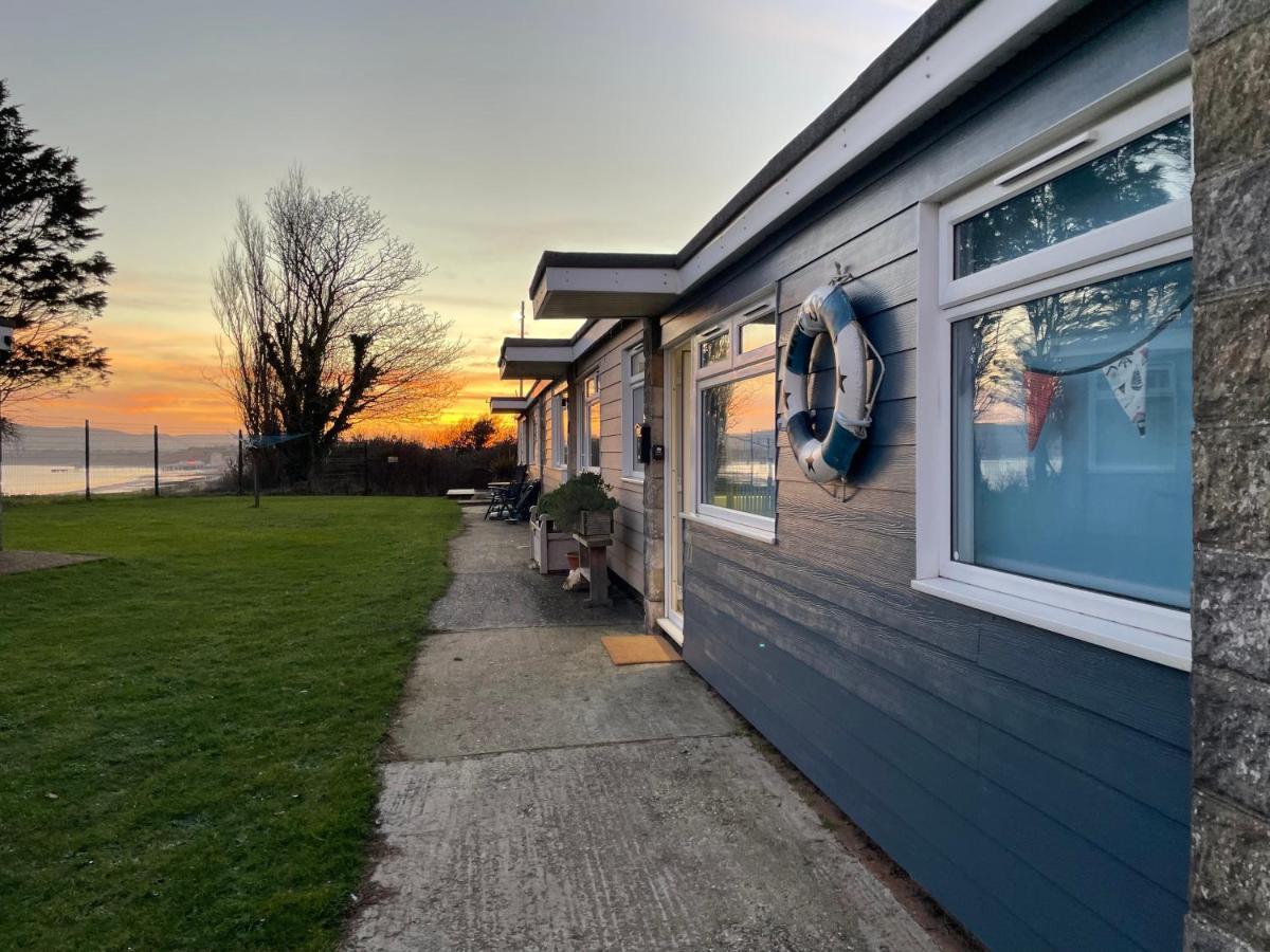 Wight Waves Holidays Chalet